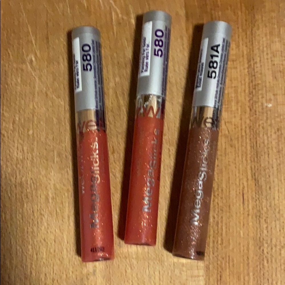 Discontinued wet & wild lip gloss bundle